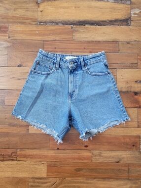 Abercrombie & Fitch Women's Curve Love High-Rise Cut Off Denim Shorts